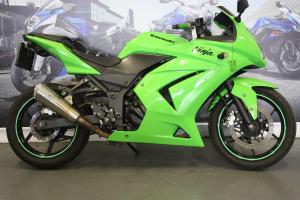 2009 Kawasaki Ninja 250CC Green (CC101-267)
