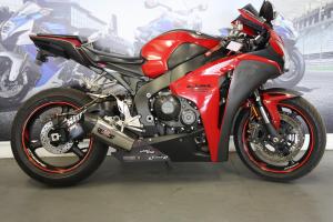 2008 Honda CBR 1000cc with 38000km (CC101-305)