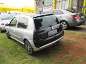 SILVER 2002 RENAULT CLIO 2.0 16V SPORT in Krugersdorp