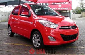 HYUNDAI i10 RED